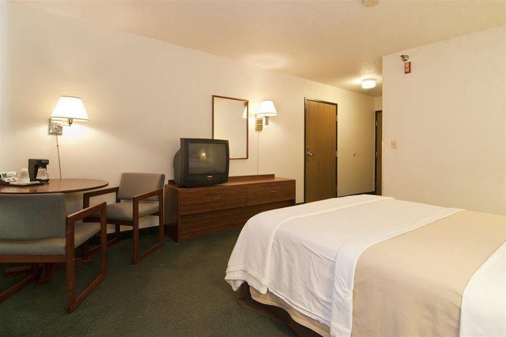 Americas Best Value Inn Zumbrota Экстерьер фото